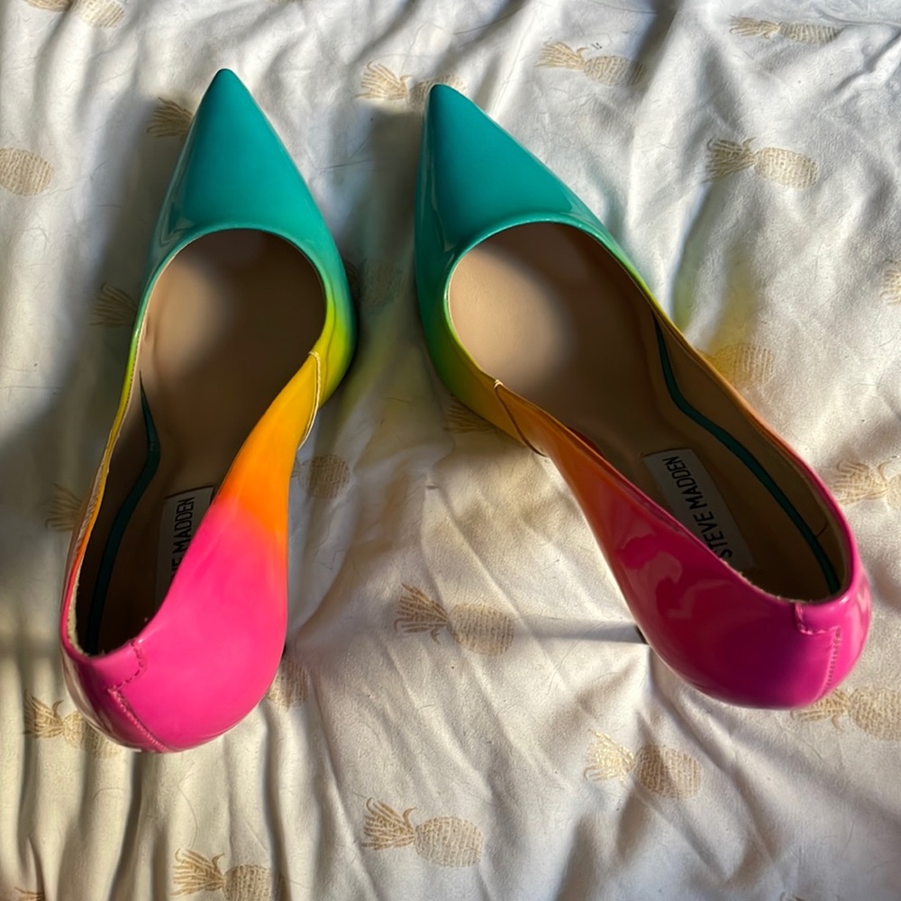 Steve Madden patent leather rainbow pump — never worn!